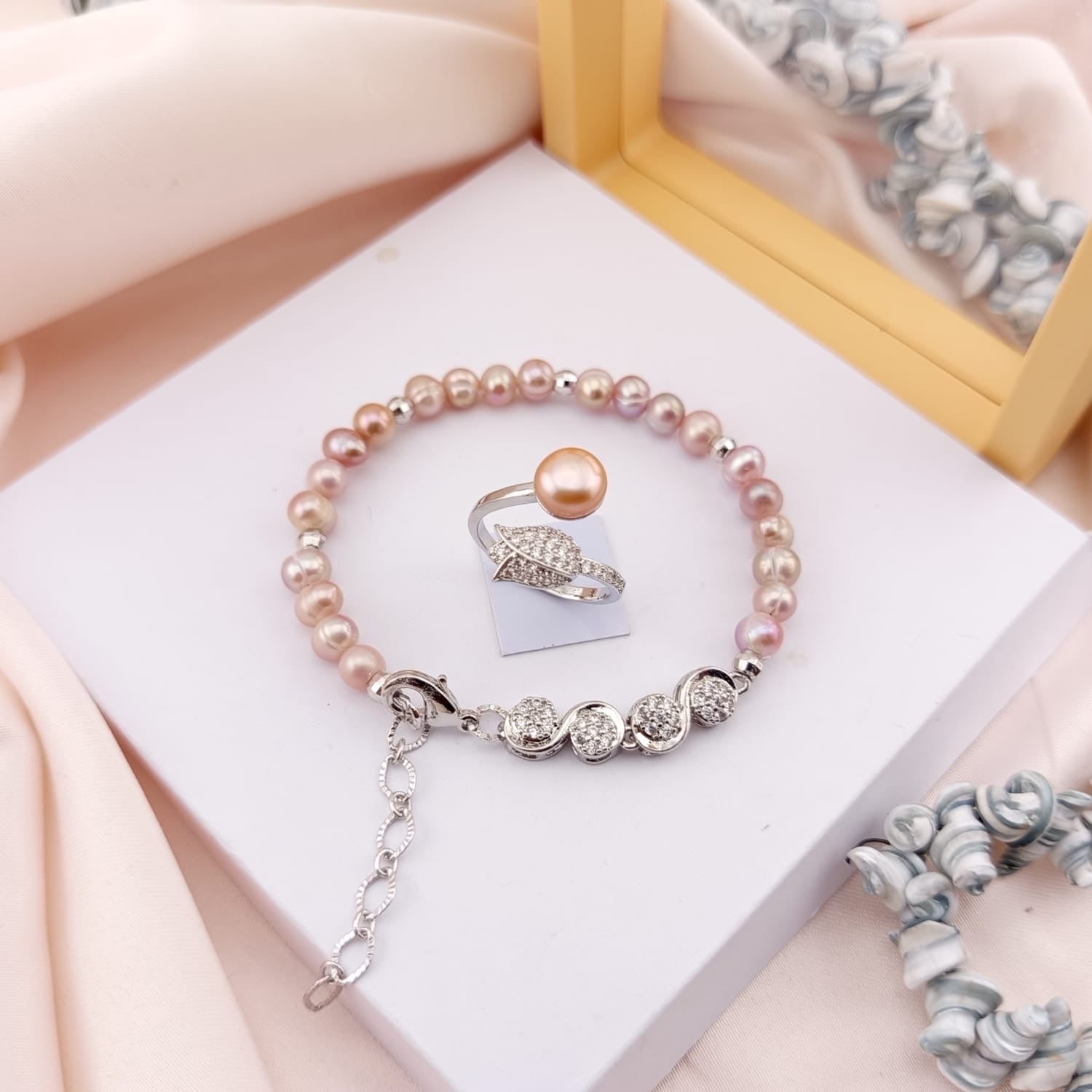 Set Perhiasan Seri B-006